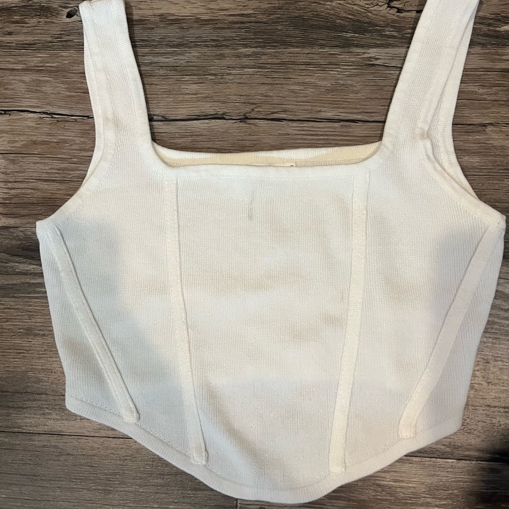 Immodel white cropped top